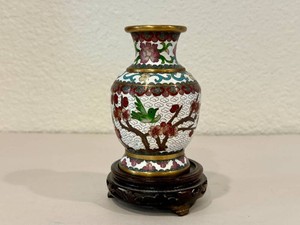 Chinese Cloisonne Enamel Hummingbird Bud Vase