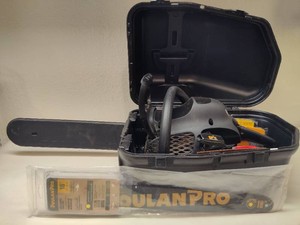 Poulan Pro Chainsaw wCase (Model #PR4218)