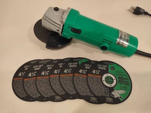 4 12 Angle Grinder w 40 Grit Metal Wheels
