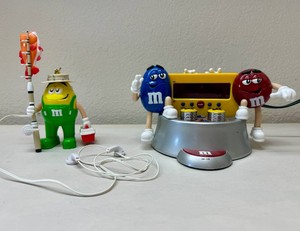M&Ms AMFM Digital Alarm Clock Radio and Fisherman Scan Radio