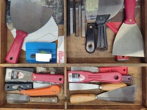 Lot of Putty Knives,Sscrapers & Small Chisels