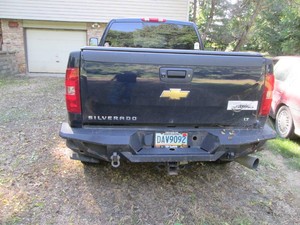 2011 Chevy Silverado Z71 Crew Cab 2500HD 4x4 3/4-ton Duramax 6.6L heavy duty diesel truck with Allison transmission, air lift suspension, heavy duty tow package, new tires, cloth interior, weather tech front floor mats, 151,918 miles