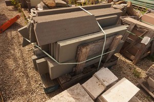 Pallet of Large Blue Stone Thick Cut Natural Treads Pool Coping