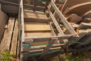 Pallet of Large Assortment of Cut Natural Stone Steppers & Caps