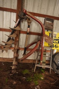 3 Point Mount PTO Post Hole Digger Auger With 2 Bits