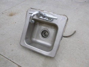 Stainless Steel Hand Washing Sink with Faucet