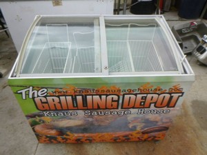 Caravell Novelty Chest Freezer