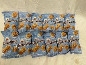 C - Grandmas Vanilla Creme Sandwich Cookies (Lot of 12)
