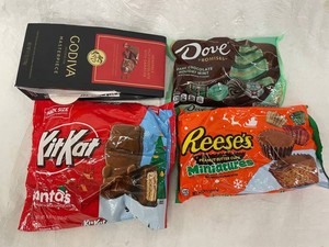 P - Godiva, Dove, Kit Kat & Reeses Chocolate Mixed Lot