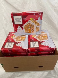 Gingerbread House Kits 25 Oz (Lot of 11)