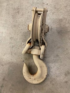 Industrial Snatch Block Pulley Assembly With Large Load Hook