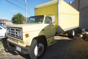 1985 GMC 7000 Box Truck