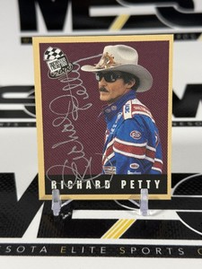 Richard Petty Autograph NASCAR Racing Card