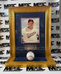 Harmon Killebrew Autographed Baseball w AL MVP 69 Inscription in Beautiful Framed Photo Display Stand - Minnesota Twins