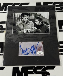Dustin Hoffman Autograph Photo w JSA Authenticity