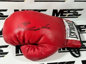 Sugar Ray Leonard Autograph w PSADNA Authenticity Everlast Boxing Glove
