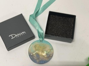 Daum France 1990 Cherub Art Glass Hanging Cupid Angel Medallion Ornament Box
