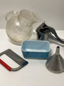 Vintage Kitchenware Lot Pyrex Dish Wear-Ever Juicer Glass Pitcher