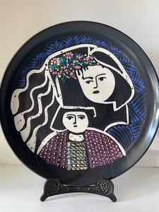 Huffman What Cheer Artist Signed Folk Art Pottery Plate 15 12in