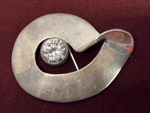 Mexican Sterling Silver Modernist Swirl Brooch With Clear Stone