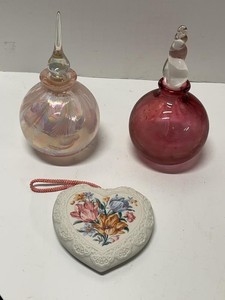 Silvestri Art Glass Perfume Bottle Avon Heart Sachet Decor Lot