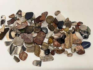 Lot of Assorted Polished Gemstone Cabochons Tumbled Stones Mixed