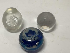 Art Glass Paperweight Lot Clear Swirl Lens Sphere Blue Signed Brewek