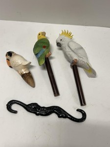 Vintage Bird Figurines & Cast Iron Lizard Hook Decorative Lot