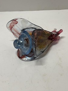 Hand Blown Art Glass Flower Bud Vase Iridescent Pink Blue 6in