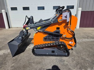 Landhoner Mini Skid Steer Loader #LHR- ME380x2