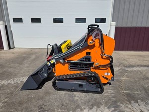 Landhoner Mini Skid Steer Loader   Model # LHR- ME380x2