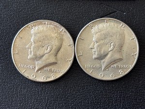 2 Kennedy Half Dollars 40% Silver
