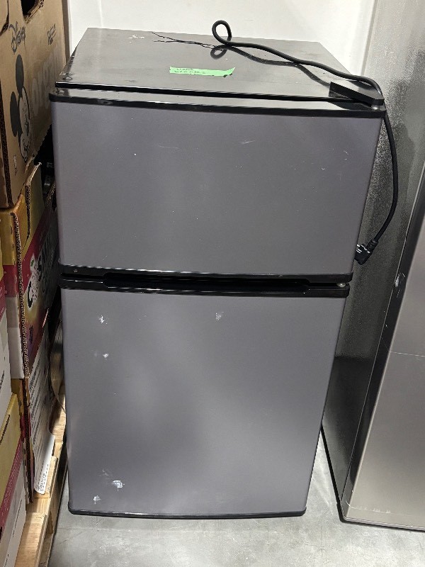 MiniDorm Size RefrigeratorFreezer