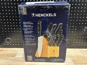 Henckels 15 Piece Knife Set and Wood Block