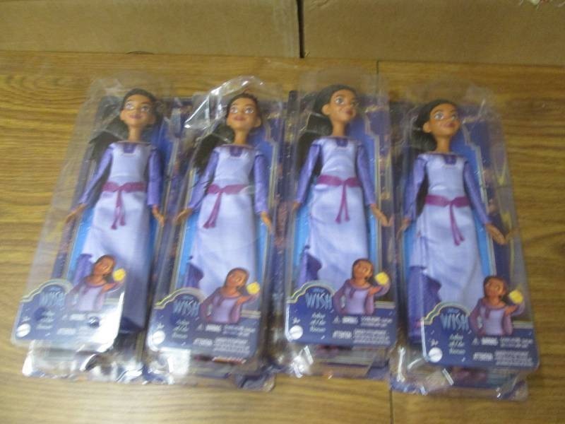 4 Asha De Rosas dolls...