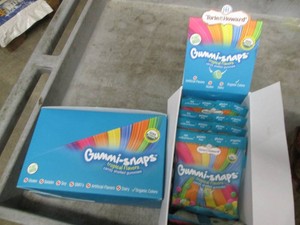 24 3 Oz gummi snaps jelly beans