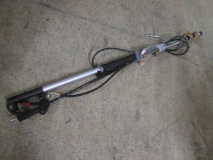 Adjustable pressure washer wand