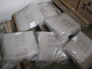 6 Replacement patio seat cushions cream