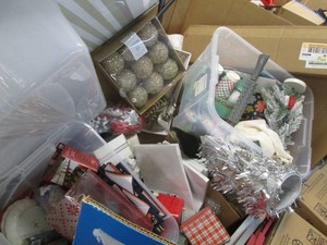 Pallet of new and damaged package inventory