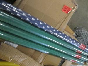 4 220 sf rolls of wrapping paper