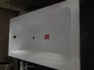 Swiss Madison Reversible drain drop in bathtub