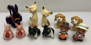 Misc. Collectible Salt And Pepper Shaker Set