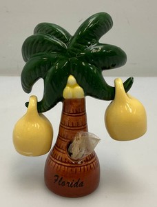 Unique Collectible Florida Palm TreeTooth Pick Holder & Salt And Pepper Shaker Set