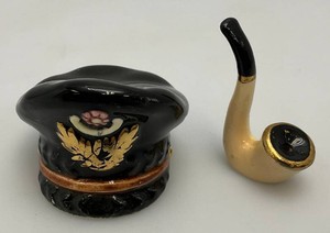 Vintage Unique Sailors Hat And Pipe Collectible Salt And Pepper Shaker Set