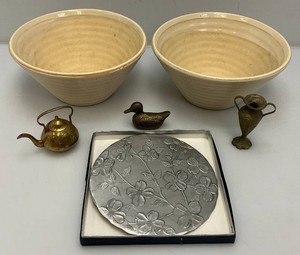 Vintage Collectible Items Including Wendall August Forge Art Iron Hammered Metalware Floral Trinket Plate 7 34 With Original Box , Brass And Pottery Items
