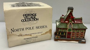 The Heritage Collection North Pole Series North Pole Express Depot In Original Box