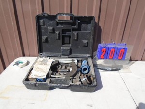 Manual transmission service tool set. As shown.
