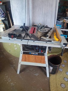 Delta Shopmaster 10" Table Saw Model TS300 - Working