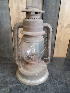 Antique Dietz D- Lite Oil Lantern
