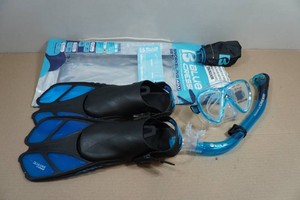 Cressi Adult Blulove Snorkel Set - Fin Size MLLX